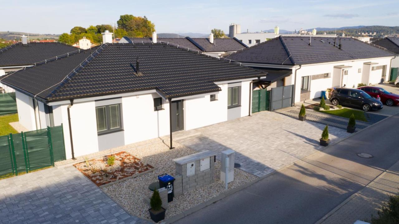 Royal House Trencin Villa Bagian luar foto