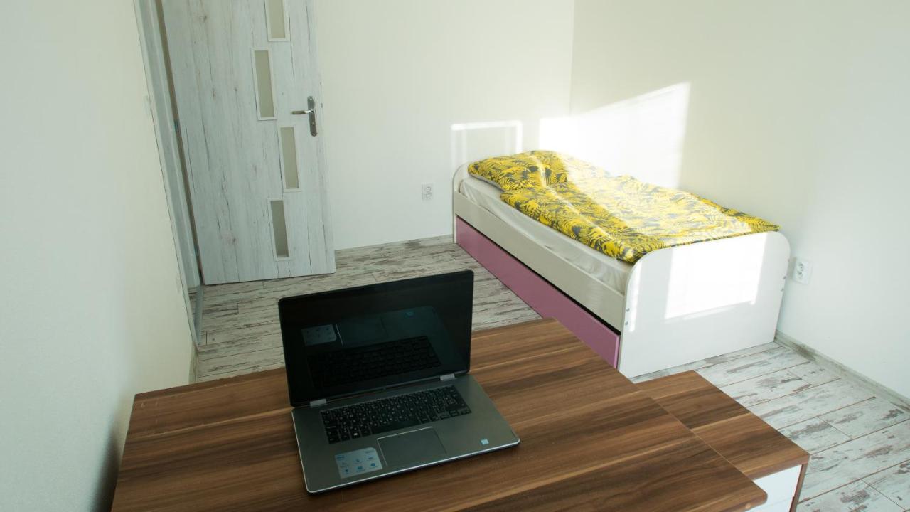 Royal House Trencin Villa Bagian luar foto