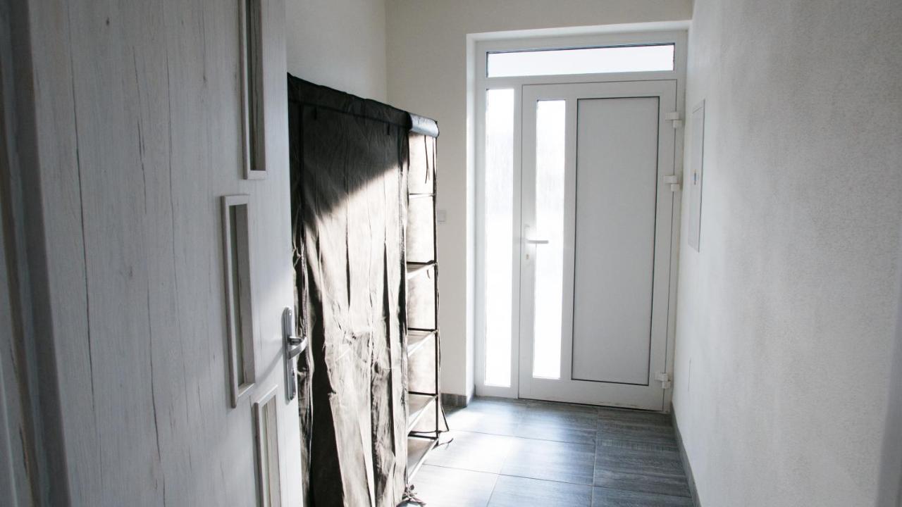 Royal House Trencin Villa Bagian luar foto
